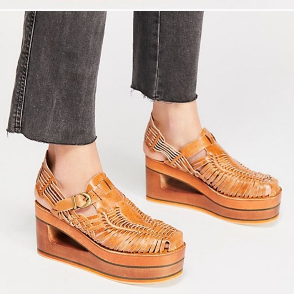 In search of! Jeffrey Campbell  woven cut out wedge 8.5